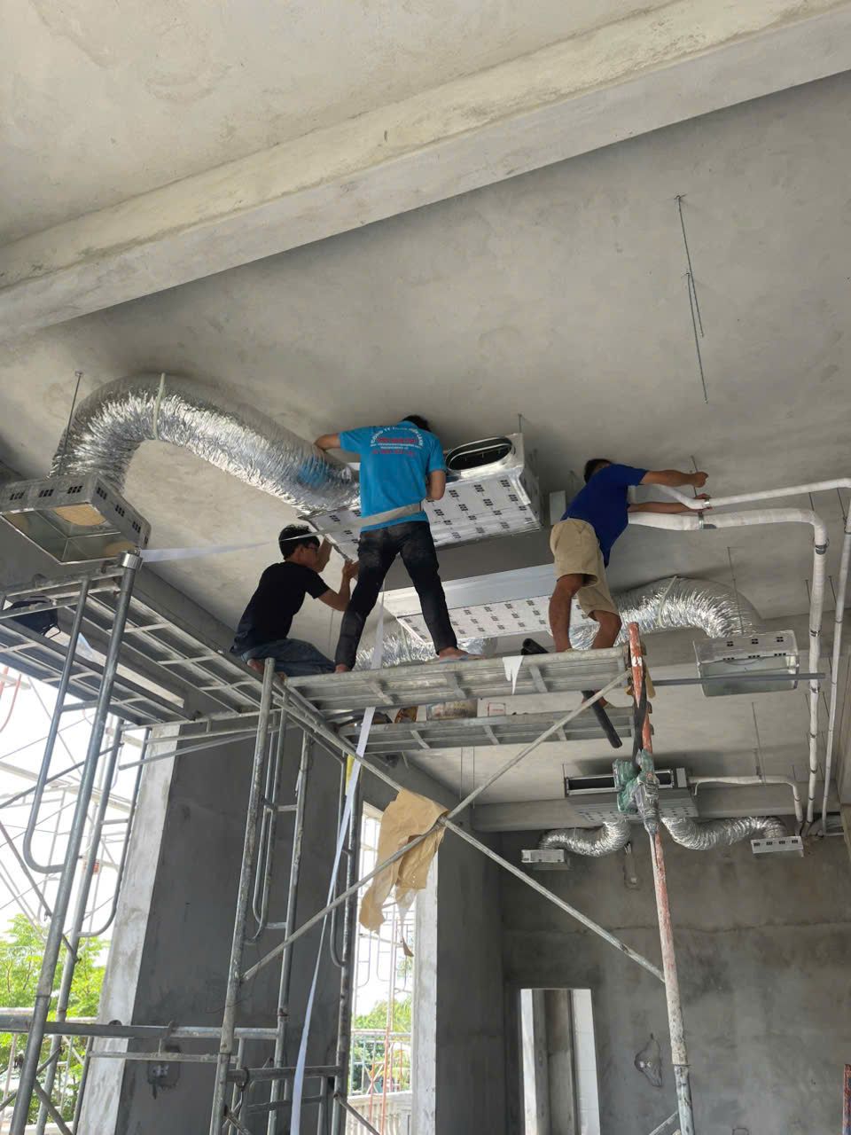 Máy lạnh giấu trần Daikin FBFC40DVM9/RZFC40EVM inverter gas R32